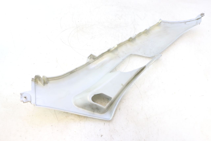 photo de UNTERBODEN LINKS PIAGGIO X8 STREET 125 (2006 - 2007) - Geprüftes Gebrauchtteil