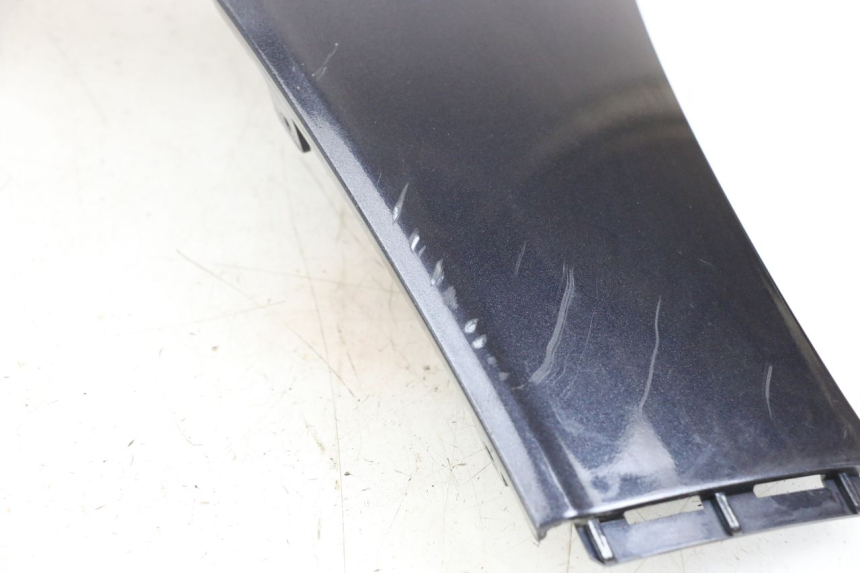 photo de Linke Schwellerleiste KYMCO XCITING 250 (2006 - 2009) - Oberflächenzustand und Material