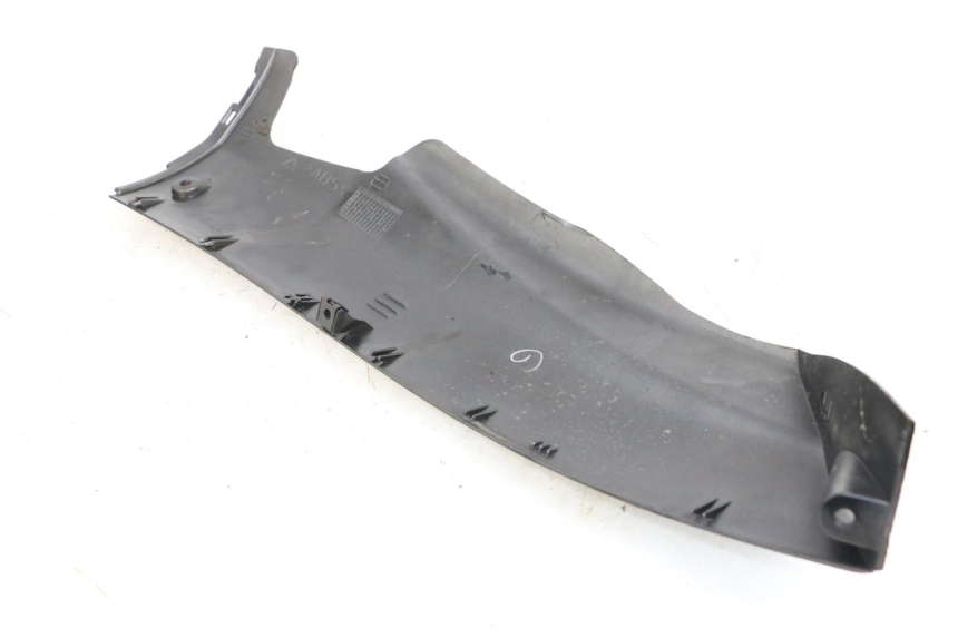 photo de UNTERBODEN LINKS YAMAHA YP MAJESTY 125 (2002 - 2006) - Zoom auf Gebrauchszustand