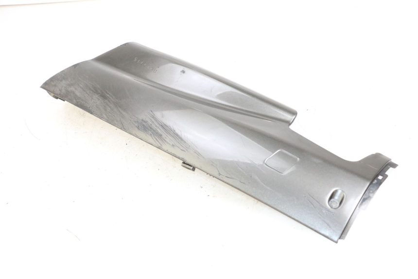 photo de UNTERBODEN LINKS YAMAHA YP MAJESTY 125 (2002 - 2006) - Technische Nahaufnahme