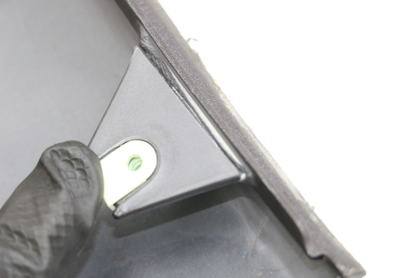 photo de Unterboden PEUGEOT GEOPOLIS RS 125 (2007 - 2009) - Detailansicht des Bauteils