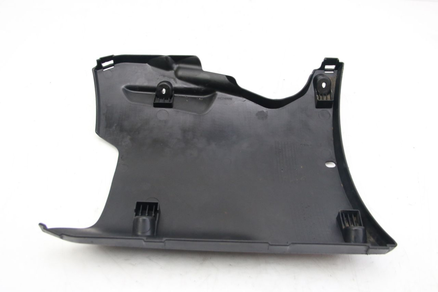 photo de UNTERBODEN PEUGEOT KISBEE 2T 50 (2018 - 2022) - Details der Befestigungspunkte