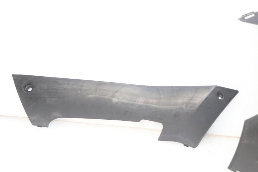 photo de UNTERFAHRSCHUTZ PEUGEOT KISBEE 2T 50 (2010 - 2017) - Details der Befestigungspunkte