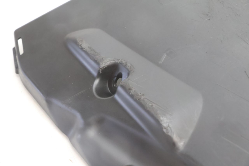 photo de UNTERBODEN PEUGEOT KISBEE 4T 50 (2010 - 2017) - Technische Nahaufnahme