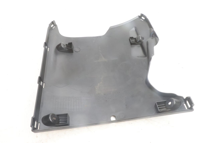 photo de UNTERBODEN PEUGEOT KISBEE 4T 50 (2010 - 2017) - Oberflächenzustand und Material