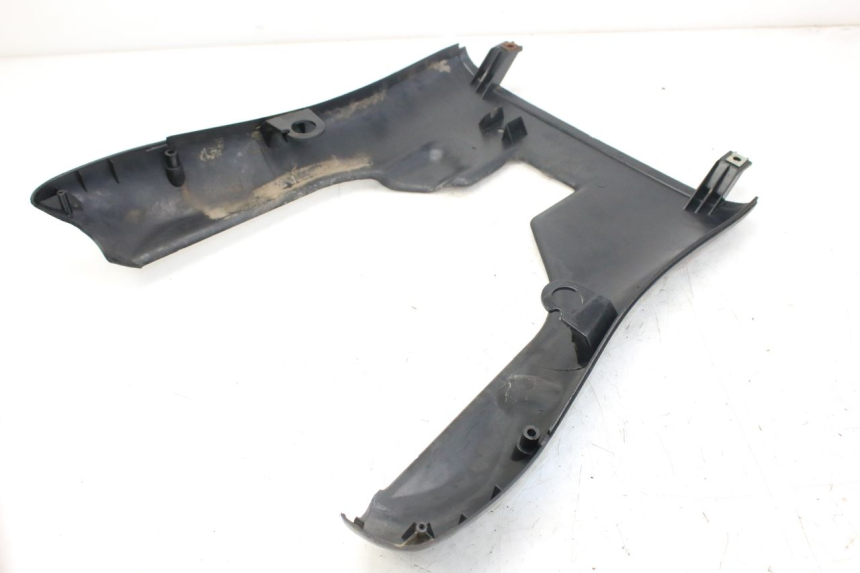 photo de UNTERBODEN PIAGGIO LIBERTY 4T 50 (2004 - 2008) - Details der Befestigungspunkte