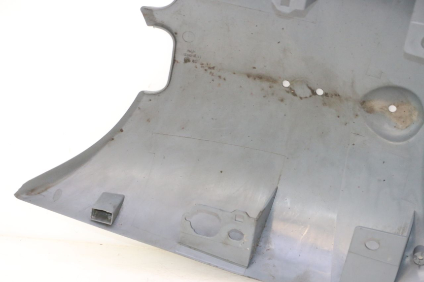 photo de UNTERBODEN PEUGEOT LUDIX ONE 14P 50 (2004 - 2013) - Details der Befestigungspunkte