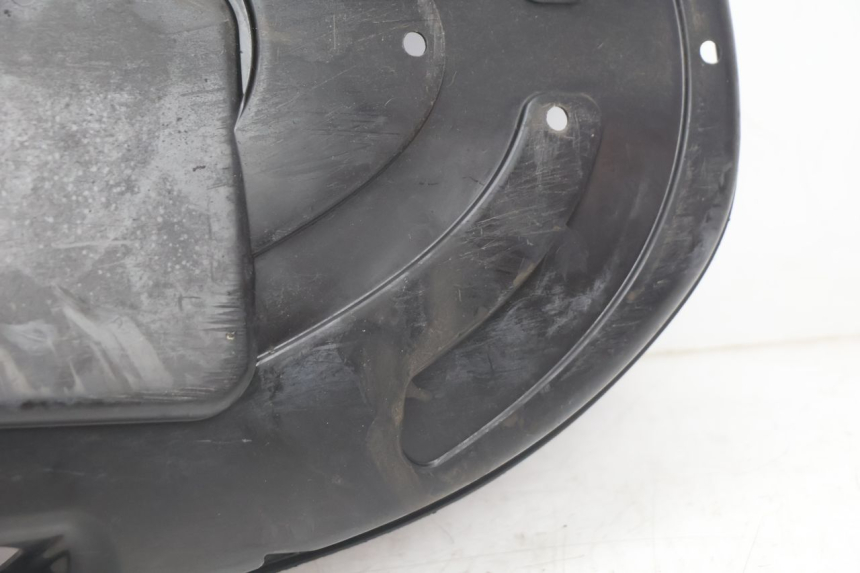 photo de UNTERBODEN KYMCO MOVIE S 125 (2009 - 2018) - Details der Befestigungspunkte