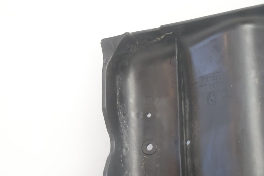 photo de UNTERBODEN PIAGGIO MP3 500 (2011 - 2015) - Oberflächenzustand und Material