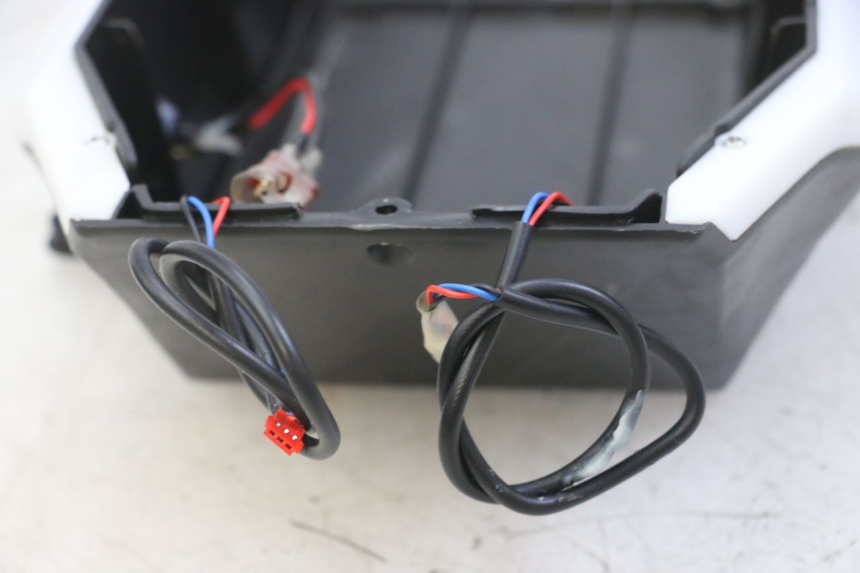 photo de UNTERBODEN PUNK ELECTRIC RIDER 1 - Oberflächenzustand und Material