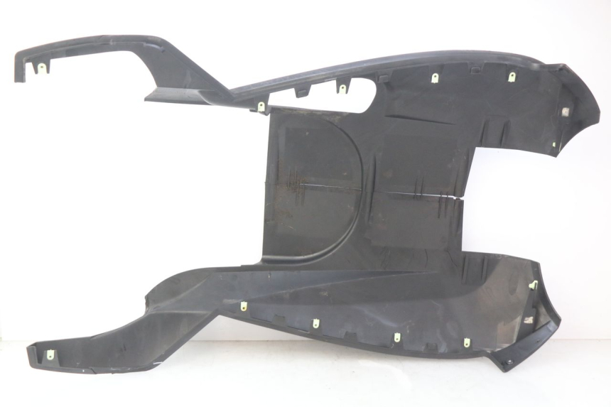 photo de UNTERBODEN PEUGEOT SATELIS COMPRESSOR K15 125 (2006 - 2009) - Detailansicht des Bauteils