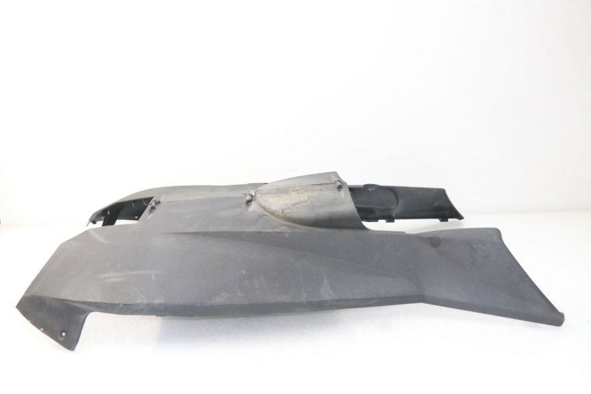 photo de UNTERBODEN PEUGEOT SATELIS 300 (2012 - 2015) - Technische Nahaufnahme