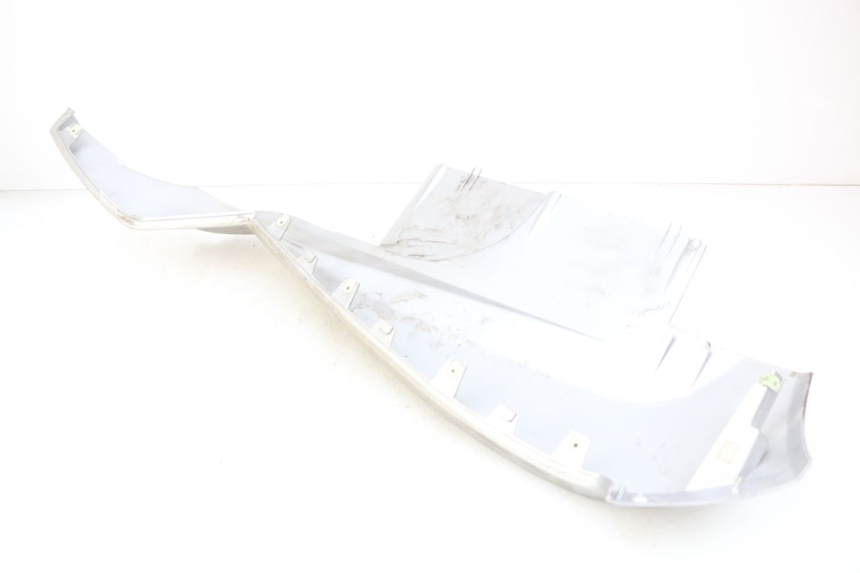 photo de UNTERBODEN PEUGEOT SATELIS 125 (2010 - 2012) - Zoom auf Komponenten