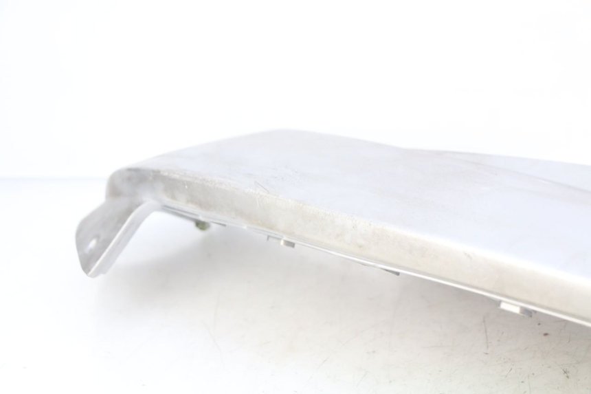 photo de UNTERBODEN PEUGEOT SATELIS 125 (2010 - 2012) - Hochauflösende Nahaufnahme