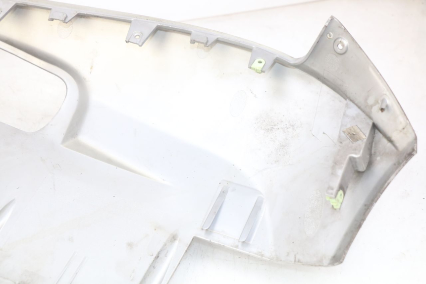 photo de UNTERBODEN PEUGEOT SATELIS 125 (2010 - 2012) - Technische Nahaufnahme