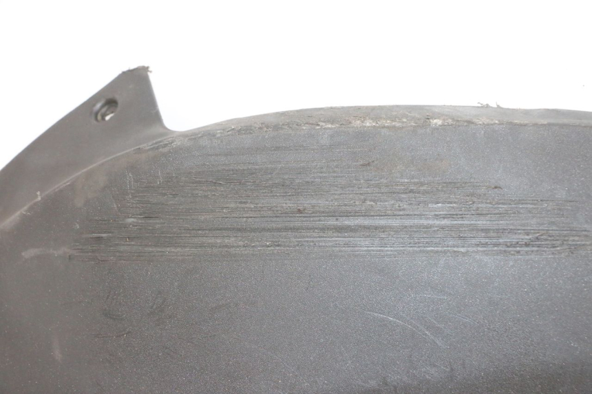 photo de UNTERBODEN PEUGEOT SATELIS 125 (2013 - 2018) - Details der Befestigungspunkte