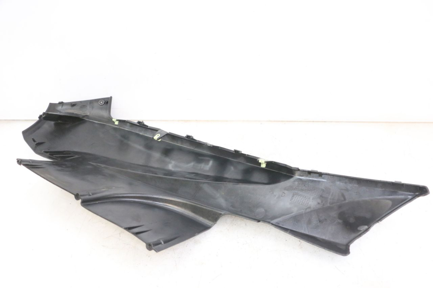 photo de UNTERBODEN PEUGEOT SATELIS 125 (2013 - 2018) - Kennzeichnungen und Originalreferenzen