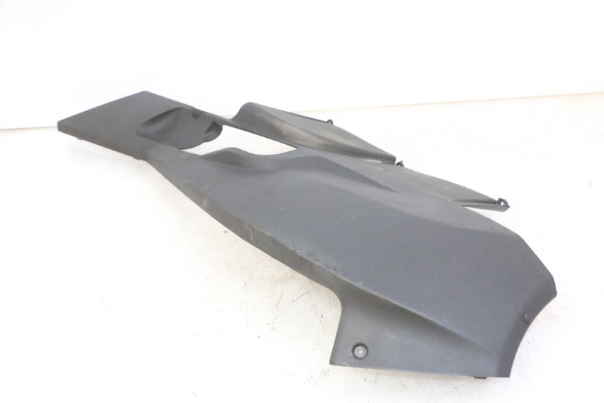 photo de UNTERBODEN PEUGEOT SATELIS 125 (2013 - 2018) - Zoom auf Komponenten