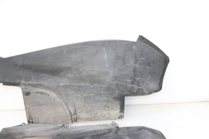 photo de UNTERBODEN PEUGEOT SATELIS 125 (2010 - 2012) - Hochauflösende Nahaufnahme