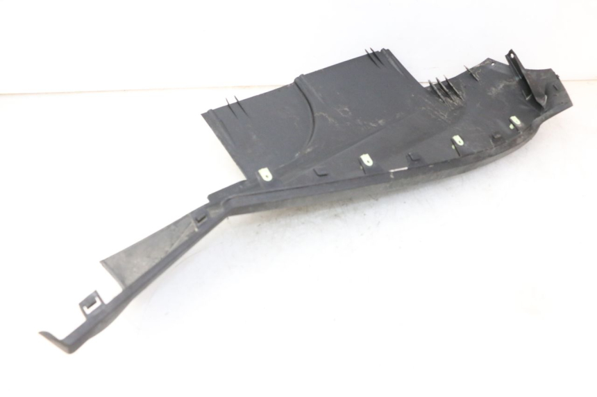 photo de UNTERBODEN PEUGEOT SATELIS 125 (2010 - 2012) - Zoom auf Gebrauchszustand