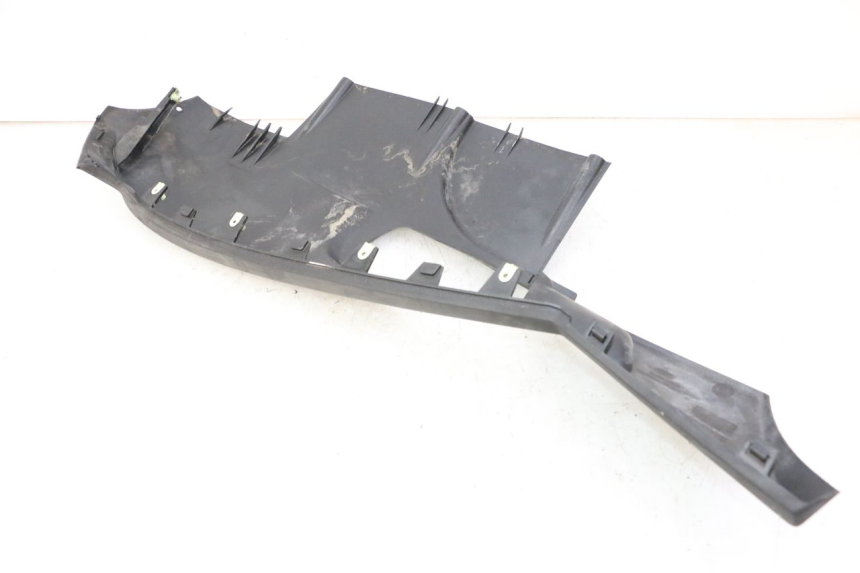 photo de UNTERBODEN PEUGEOT SATELIS 125 (2010 - 2012) - Kennzeichnungen und Originalreferenzen