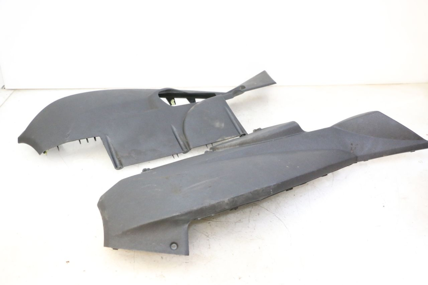 photo de UNTERBODEN PEUGEOT SATELIS 125 (2013 - 2018) - Detailansicht des Bauteils