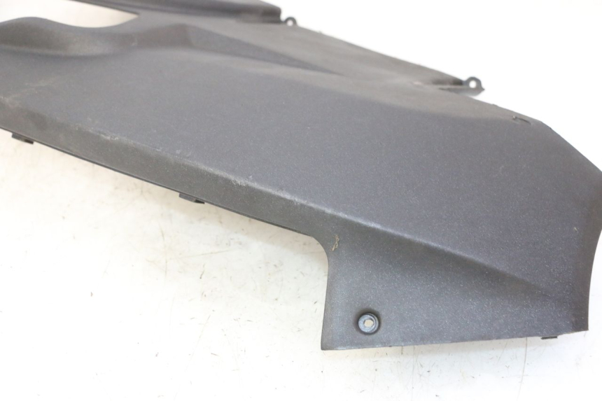 photo de UNTERBODEN PEUGEOT SATELIS 125 (2013 - 2018) - Oberflächenzustand und Material