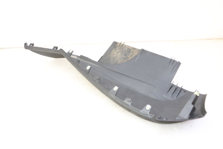 photo de UNTERBODEN PEUGEOT SATELIS 125 (2013 - 2018) - Kennzeichnungen und Originalreferenzen