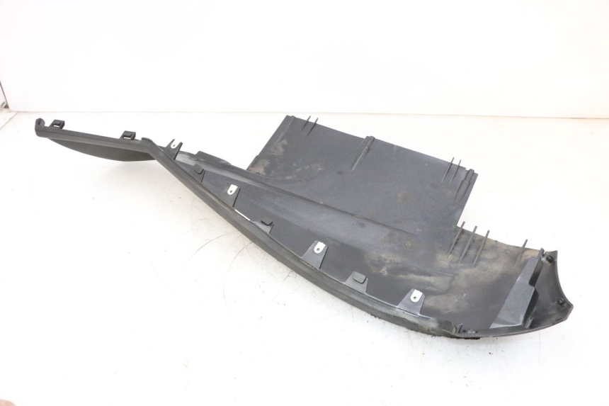 photo de UNTERBODEN PEUGEOT SATELIS 125 (2013 - 2018) - Hochauflösende Nahaufnahme