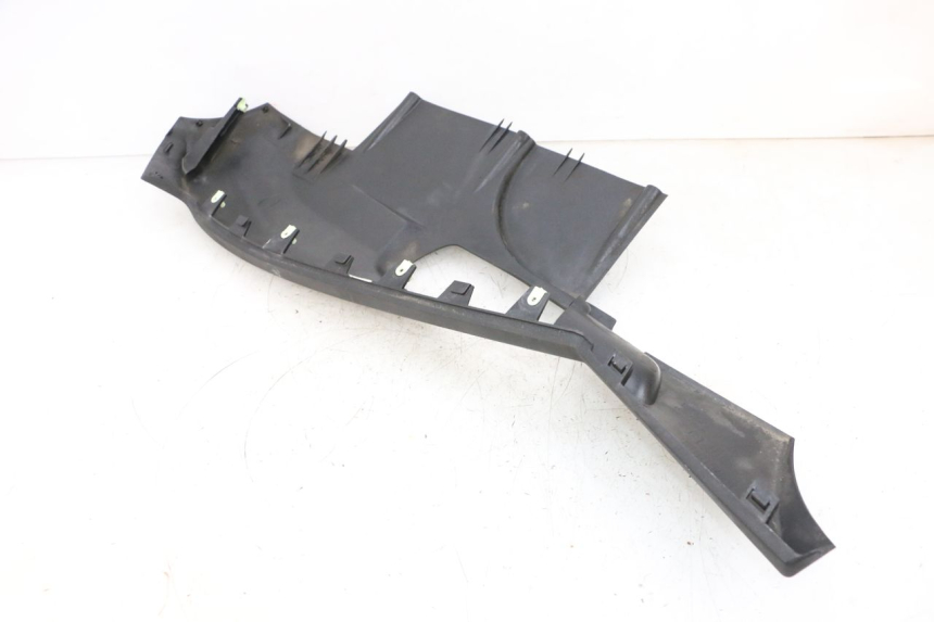 photo de UNTERBODEN PEUGEOT SATELIS 125 (2013 - 2018) - Oberflächenzustand und Material