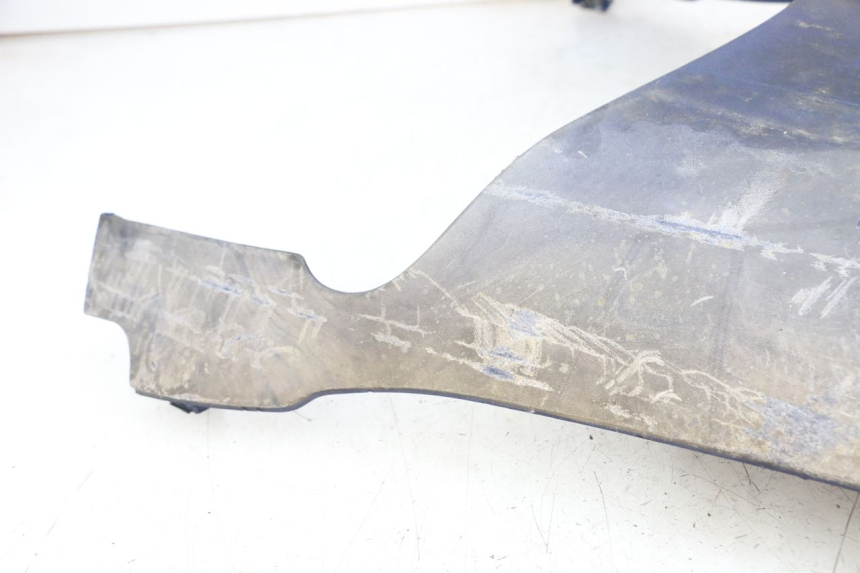 photo de UNTERBODEN APRILIA SCARABEO GT 125 (1999 - 2007) - Details der Befestigungspunkte