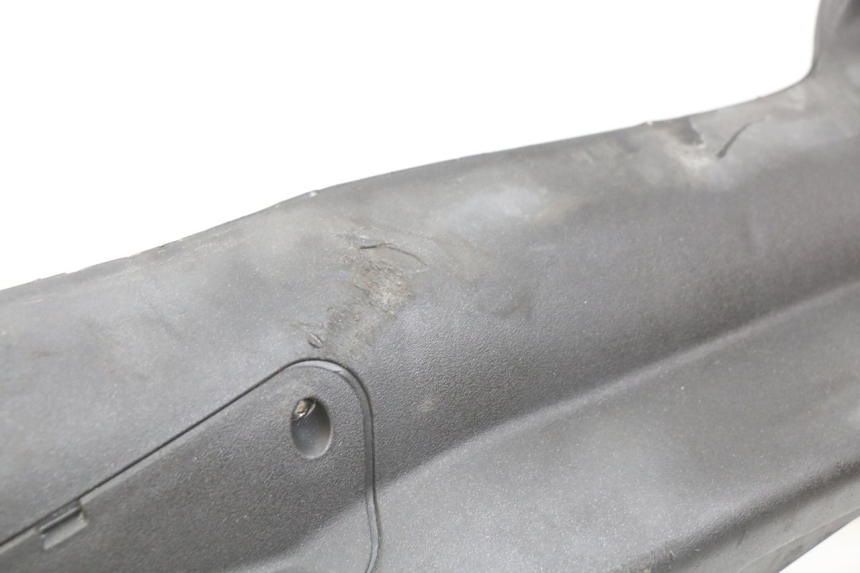 photo de UNTERFAHRSCHUTZ APRILIA SCARABEO LIGHT 125 (2007 - 2011) - Detailansicht des Bauteils