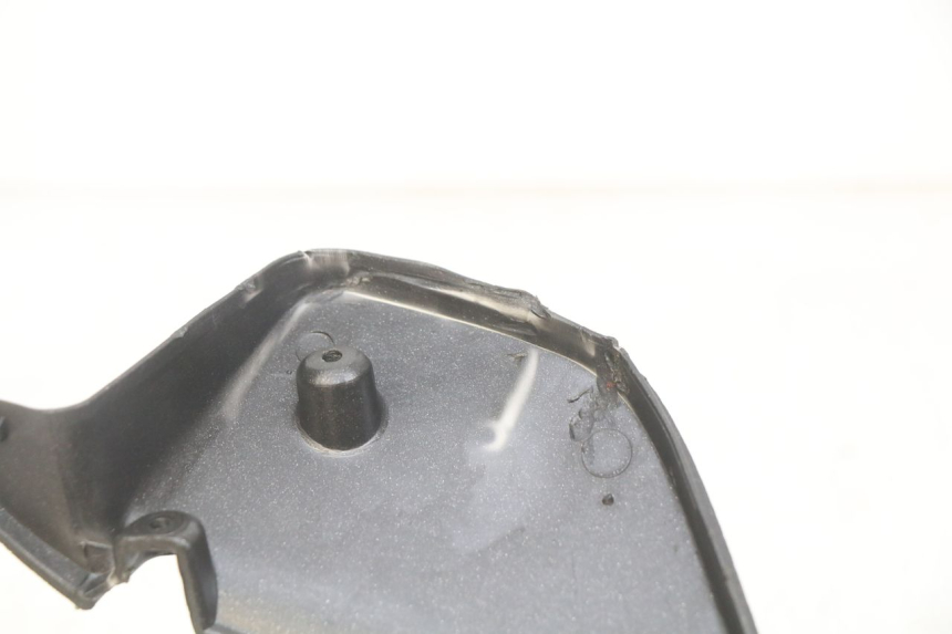 photo de UNTERFAHRSCHUTZ APRILIA SCARABEO LIGHT 125 (2007 - 2011) - Alternative Perspektive