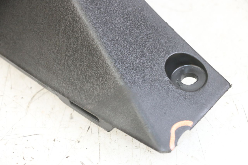 photo de UNTERBODEN SUZUKI BURGMAN 125 (2018 - 2021) - Oberflächenzustand und Material