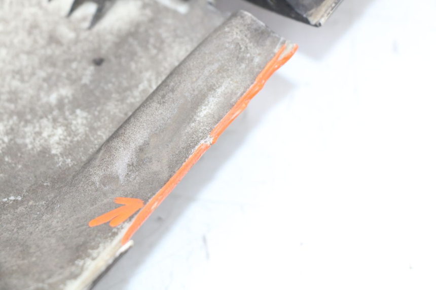 photo de UNTERBODEN PEUGEOT VIVACITY NEW 4T 50 (2008 - 2017) - Oberflächenzustand und Material