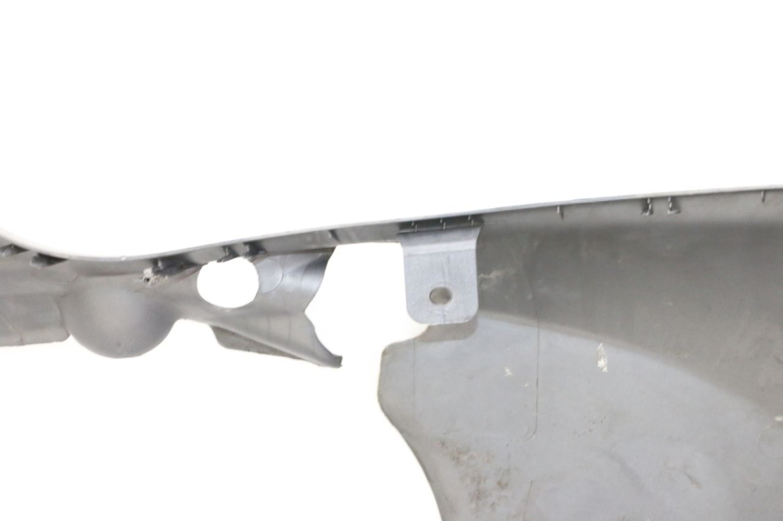 photo de UNTERBODEN PIAGGIO X9 EVOLUTION 125 (2003 - 2007) - Details der Befestigungspunkte