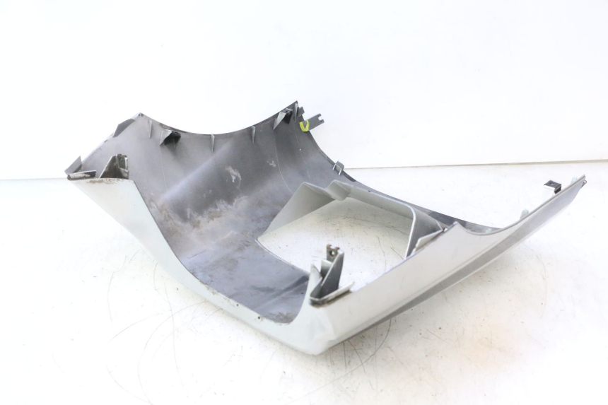photo de UNTERBODEN YAMAHA YP MAJESTY 125 (2002 - 2006) - Details der Befestigungspunkte
