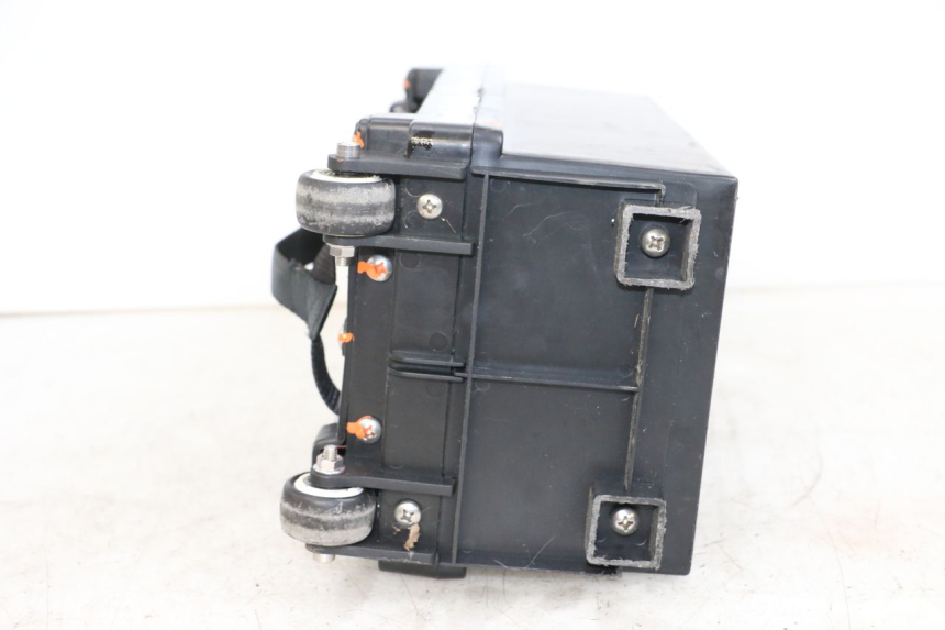 photo de BATTERIE E-MAX 80L 1 (2011 - 2014) - Alternative Perspektive