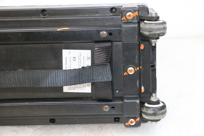 photo de BATTERIE E-MAX 80L 1 (2011 - 2014) - Technische Nahaufnahme