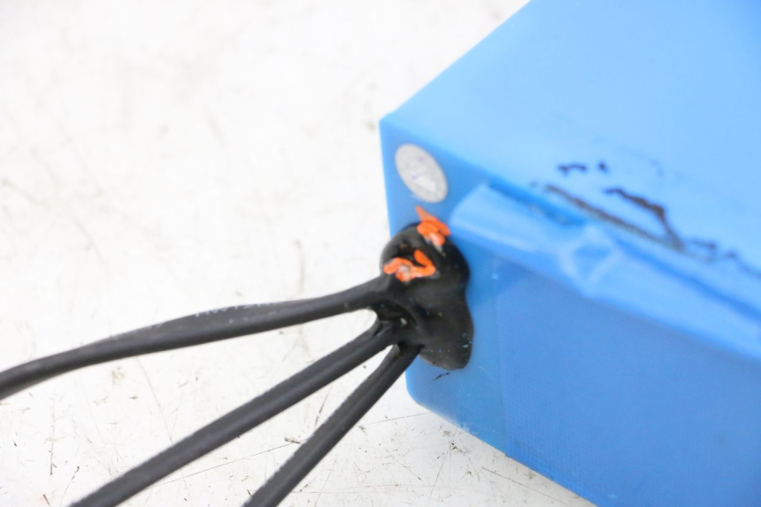 photo de BATTERIE URBANGLIDE E-CROSS PRO 1 - Zoom auf Komponenten