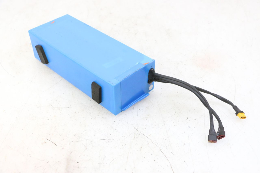 photo de BATTERIE URBANGLIDE E-CROSS PRO 1 - Technische Nahaufnahme