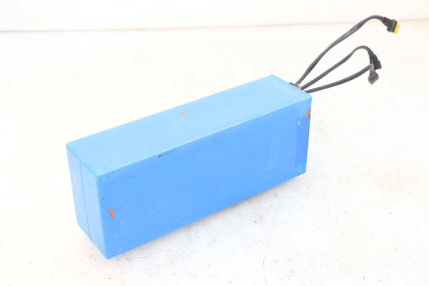 photo de BATTERIE URBANGLIDE E-CROSS PRO 1 - Oberflächenzustand und Material