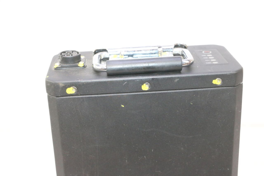 photo de BATTERIE WAYSCRAL E-START 1 (2018 - 2022) - Detaillierte Sichtprüfung