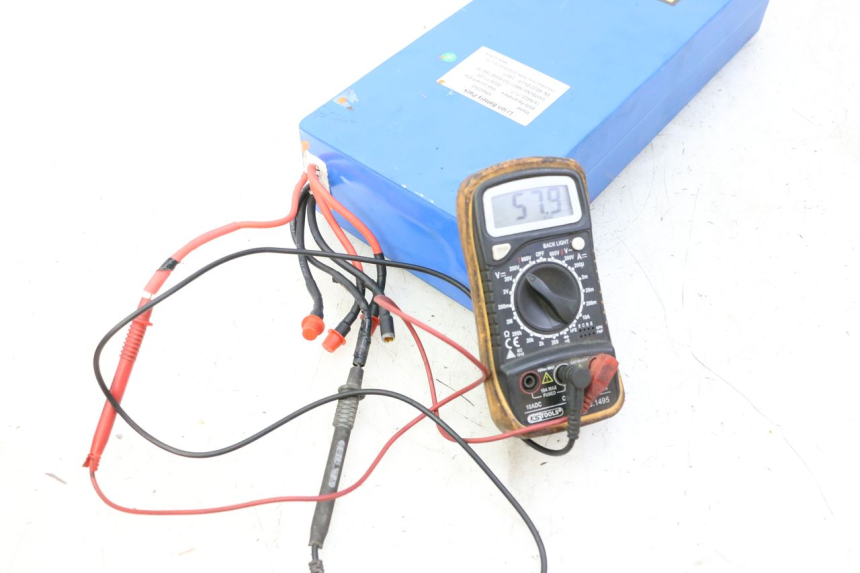 photo de BATTERIE DUALTRON VICTOR LIMITED 1 - Detailansicht des Bauteils