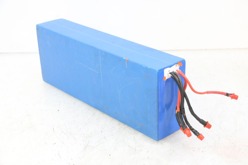 photo de BATTERIE DUALTRON VICTOR LIMITED 1 - Hochauflösende Nahaufnahme