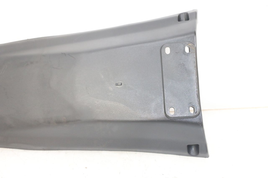 photo de HINTERER KOTFLüGEL KYMCO AGILITY 4T 50 (2018 - 2022) - Details der Befestigungspunkte