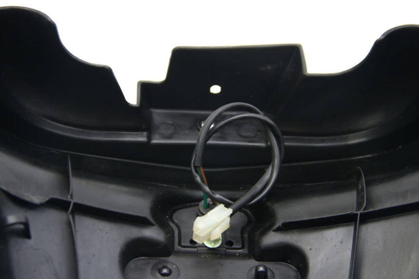 photo de HINTERER KOTFLüGEL PEUGEOT CITYSTAR 125 (2011 - 2017) - Charakteristische Merkmale