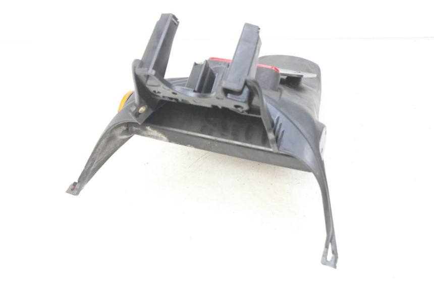 photo de HINTERER KOTFLüGEL PIAGGIO FLY 2T 50 (2004 - 2017) - Zoom auf Gebrauchszustand