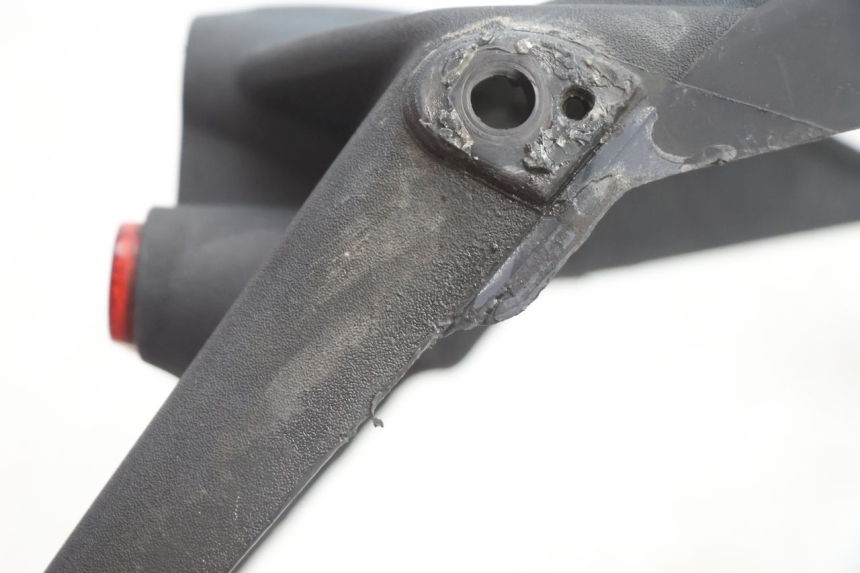 photo de SPRITZSCHUTZ GILERA GP 800 (2007 - 2013) - Oberflächenzustand und Material