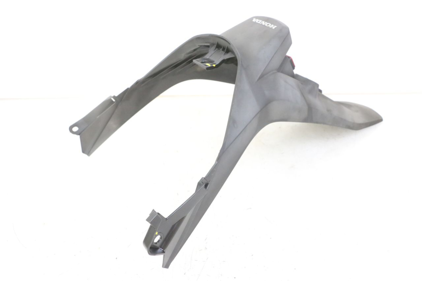 photo de SPRITZSCHUTZ HONDA SH i 300 (2015 - 2020) - Technische Nahaufnahme